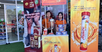  Các khách hàng hào hứng với chương trình thử sủi Bolero Gold LH tại Bình Phước
